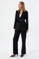 Çiçek Detaylı Siyah Kadın Blazer Ceket ve Geniş Paça Pantolon