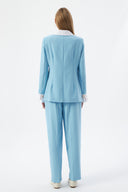 Gold Düğmeli Beyaz Yakalı Bebe Mavisi Kadın Ceket Pantolon Set