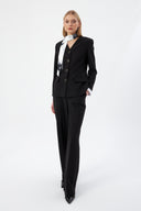 Siyah Kadın Ceket Pantolon Takım V Yaka Düğmeli Fular Detaylı