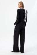 Siyah Kadın Ceket Pantolon Takım V Yaka Düğmeli Fular Detaylı