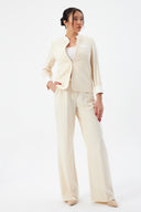 Hakim Yaka Bej Kadın Blazer ve Bol Paça Pantolon